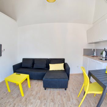 DOMKI POD SOSNAMI SŁAWA