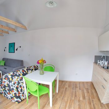 DOMKI POD SOSNAMI SŁAWA